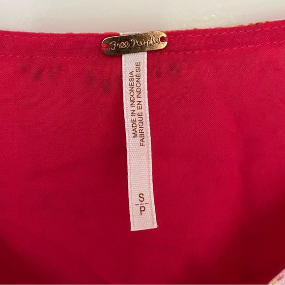 Free People Sunset Dreams Printed V Neck Ruffle Bell
Sleeve Tunic - Top Size S - Picture 8 of 8